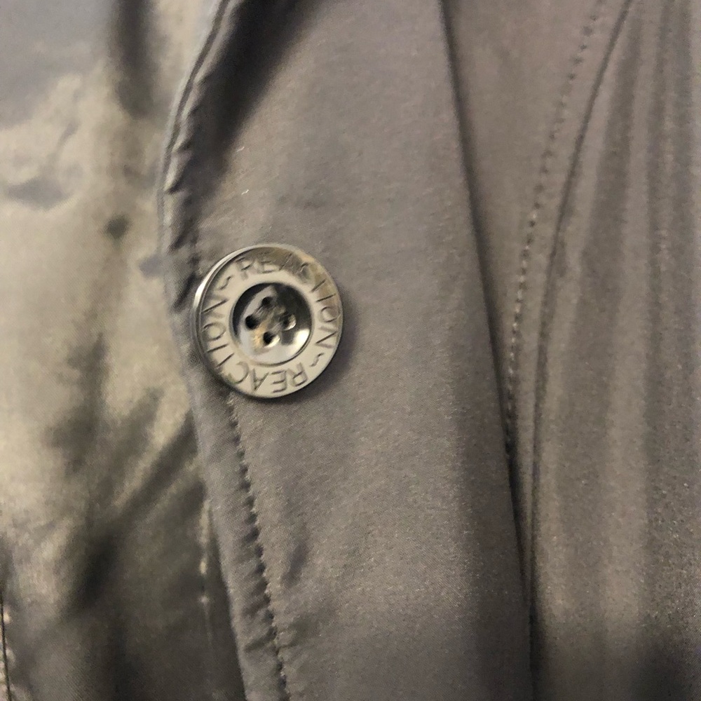 Kenneth Cole Reaction black trench coat - waterproof w/ genuine leather trim - Picture 4 of 9